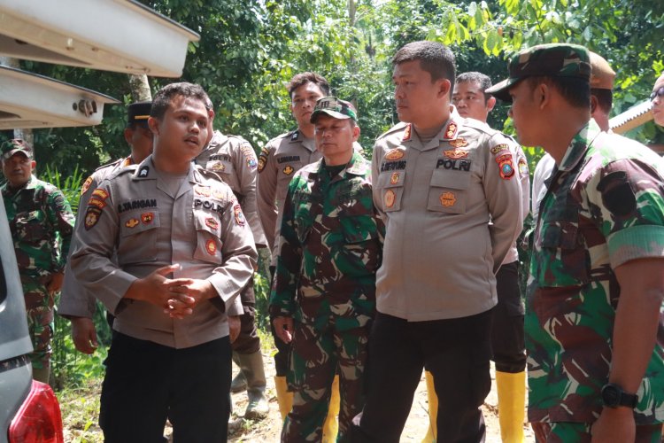 Kapolres Berama Dandim Simalungun Terus Berjuang Menemukan Dua Korban Tertimbun Tanah Longsor