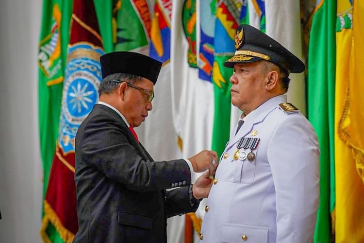 Sah, Mendagri Resmi Lantik SF Hariyanto jadi Pj Gubri