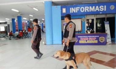 Ops Ketupat Lk 2024, Subsatgas Satwa Sterilisasi Area Pelabuhan Sungai Duku di Dukung Satwa K9