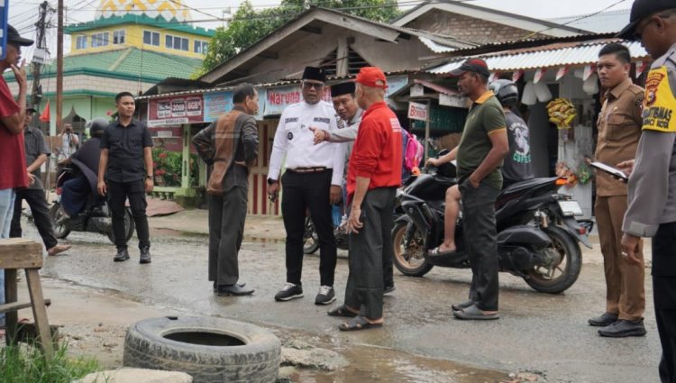 Bupati Zukri Tinjau Drainase BTN Lama, Instruksikan Normalisasi untuk Atasi Banjir