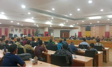 Berita Video : Masyarakat Rupat Kecewa Terhadap Hasil RDP bersama Komisi II DPRD Riau, Tidak Menemukan Titik Terang