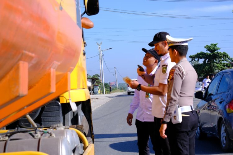 Aturan Baru Pemprov Riau: Kendaraan Usaha Harus Bernopol BM dan Taat Pajak