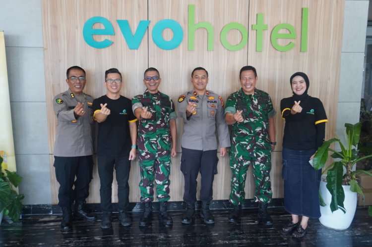 Wujud Kepedulian Sosial, Danrem 031/WB Hadiri Donor Darah Evo Hotel Pekanbaru